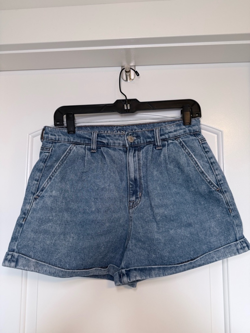 American Eagle Pleated Mom Jean Shorts 90s Summer Normcore size 6